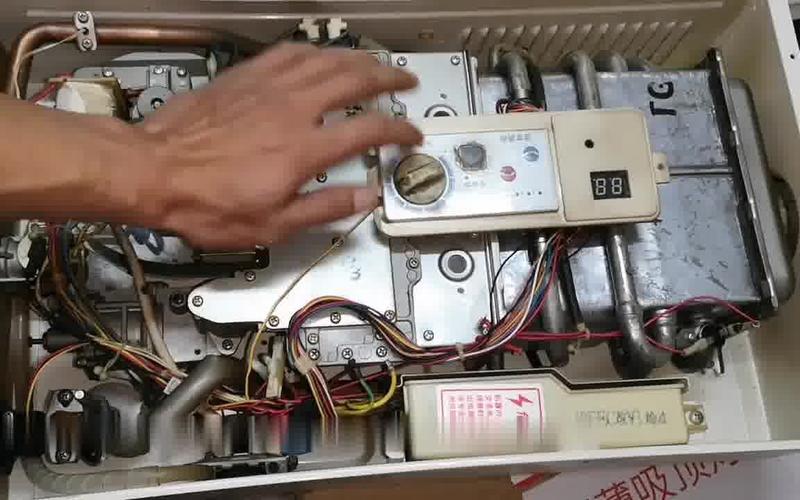 天然气壁挂炉e4故障掉闸